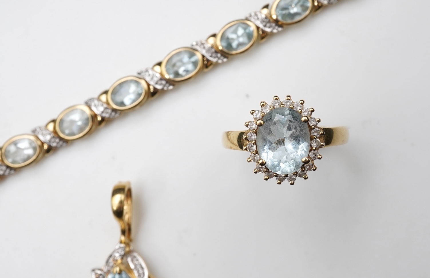 A set of aquamarine jewels